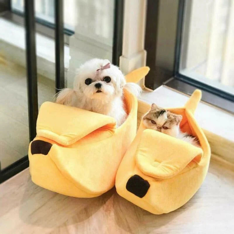Schattig, Warm & Draagbaar Banaan Kattenbed